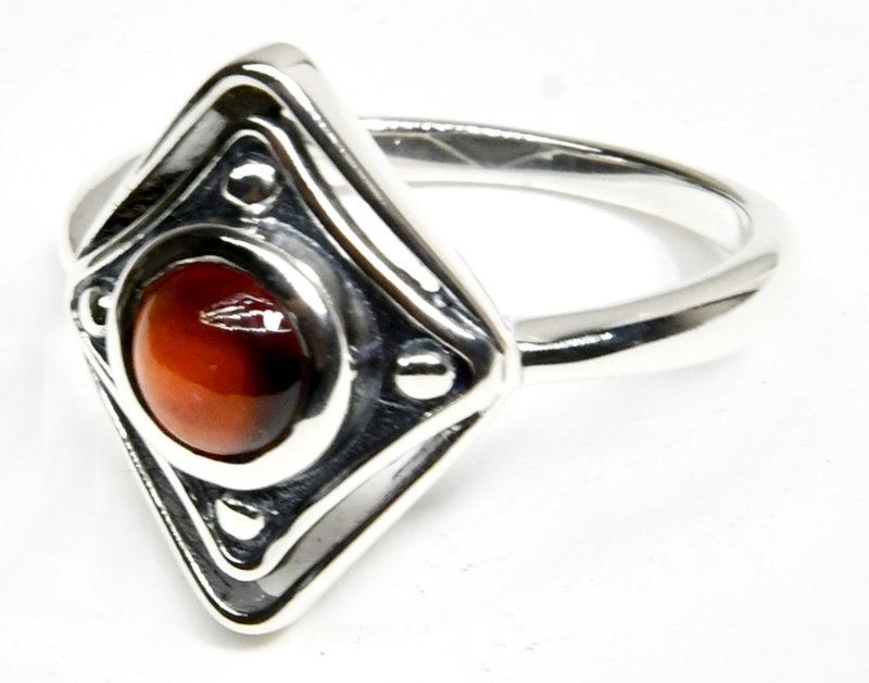 size 8 Hessonite ring (image for) size 8 Hessonite ring